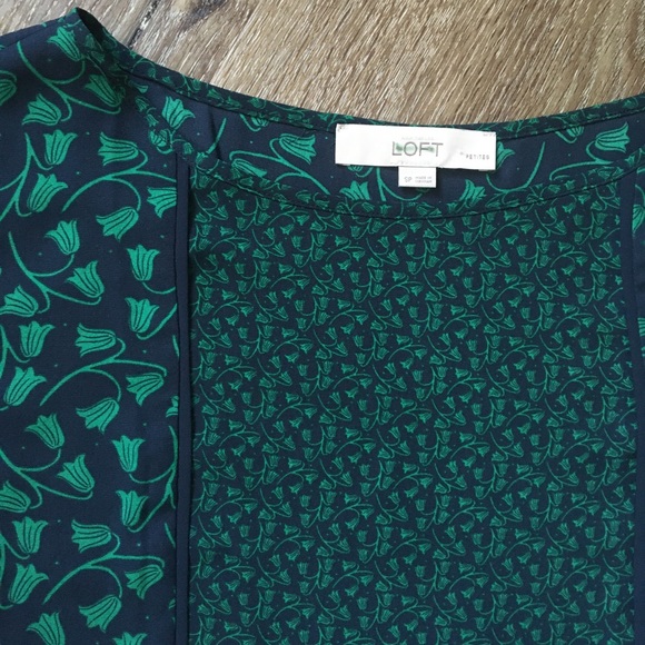 Ann Taylor LOFT blouse, green floral print, S - Picture 5 of 11